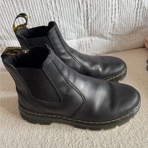 Doc Marten Chelsea boot